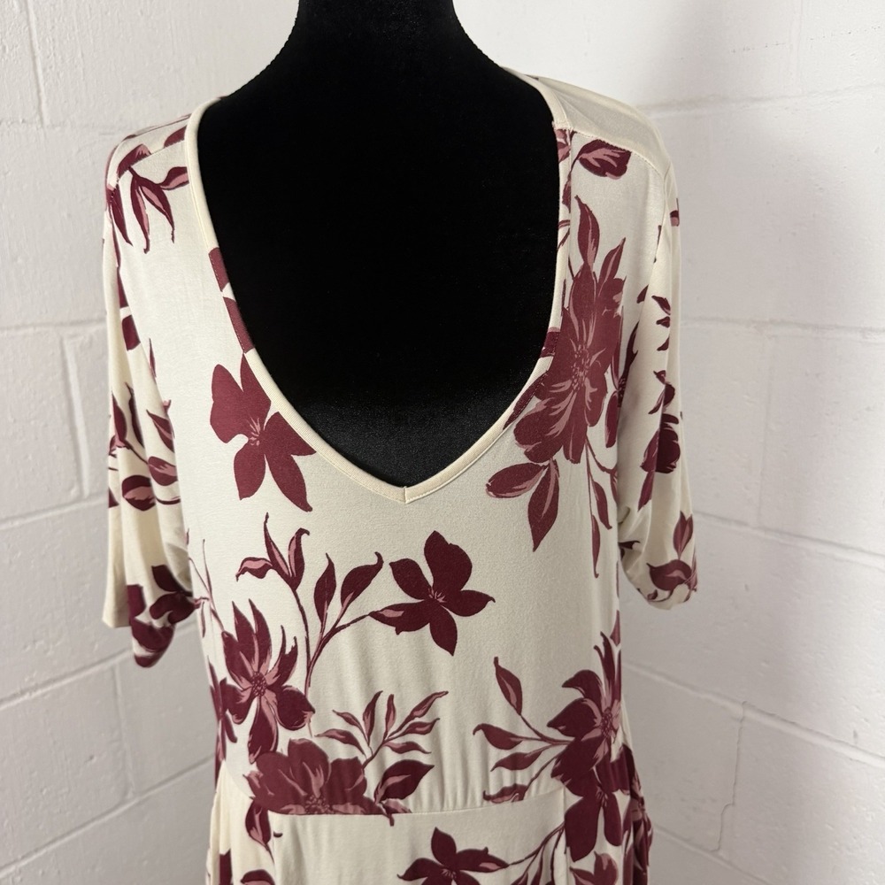 Torrid Super Soft Knit Dress Plus Size 1X Floral Soft Stretch Tropical Romantic - Picture 2 of 12